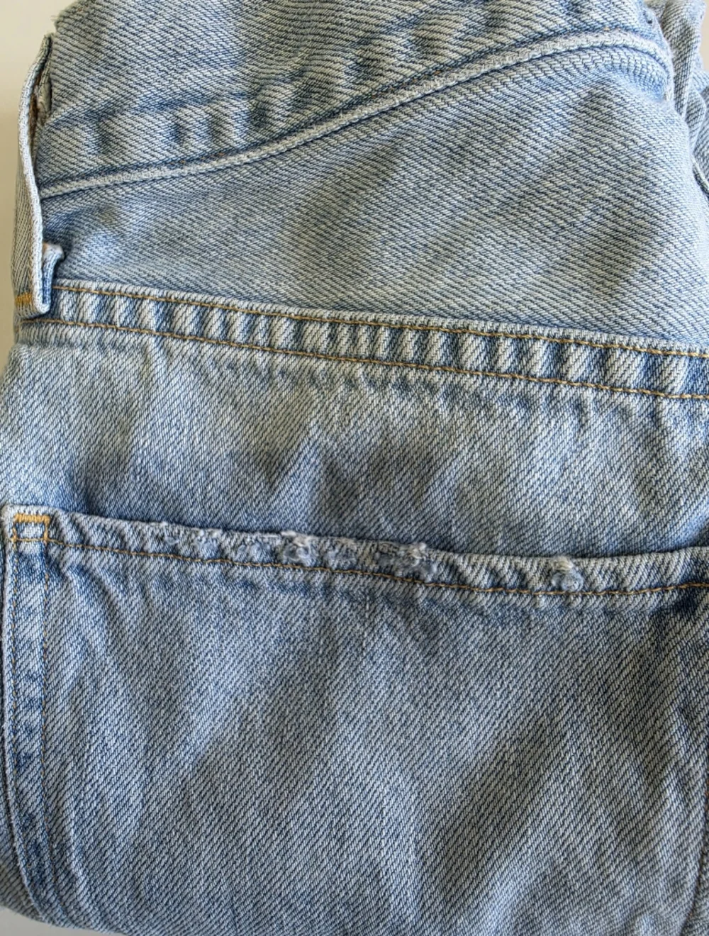 AGOLDE Light Blue Distressed Womans Jeans Size 25 Straight Legs